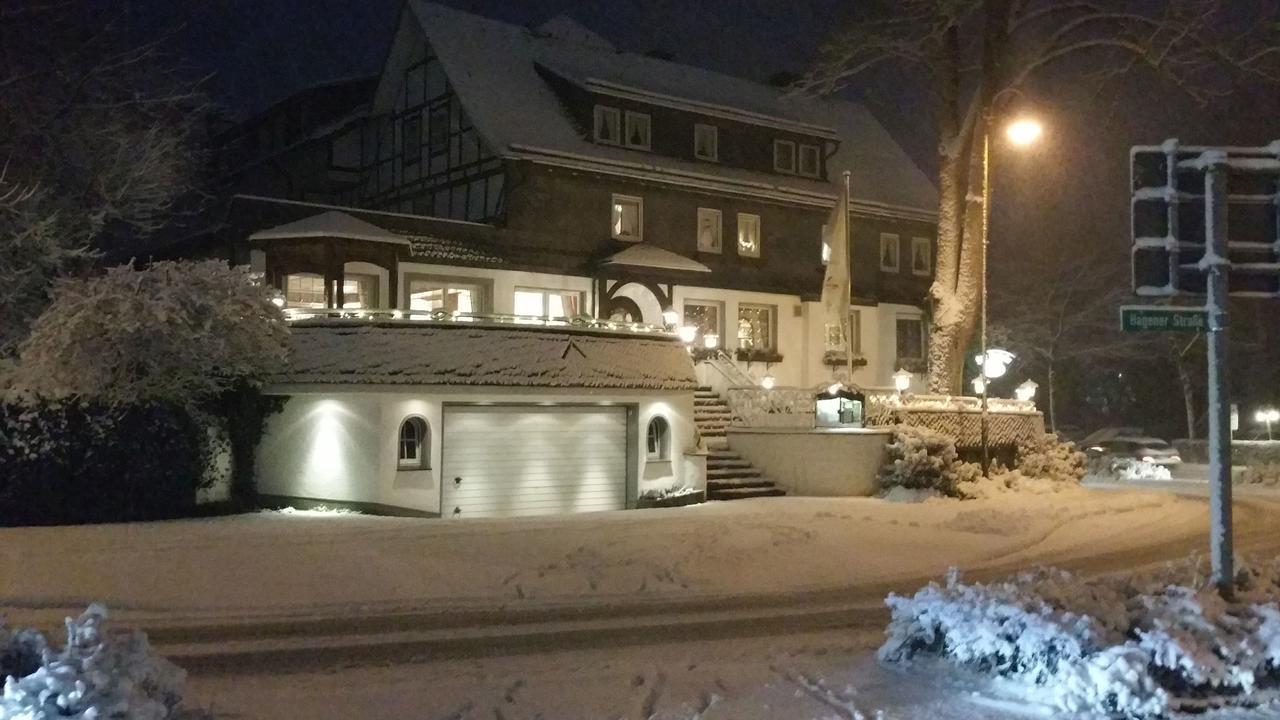 Land-Gut Hotel Zur Bruecke Garni Drolshagen Exteriör bild