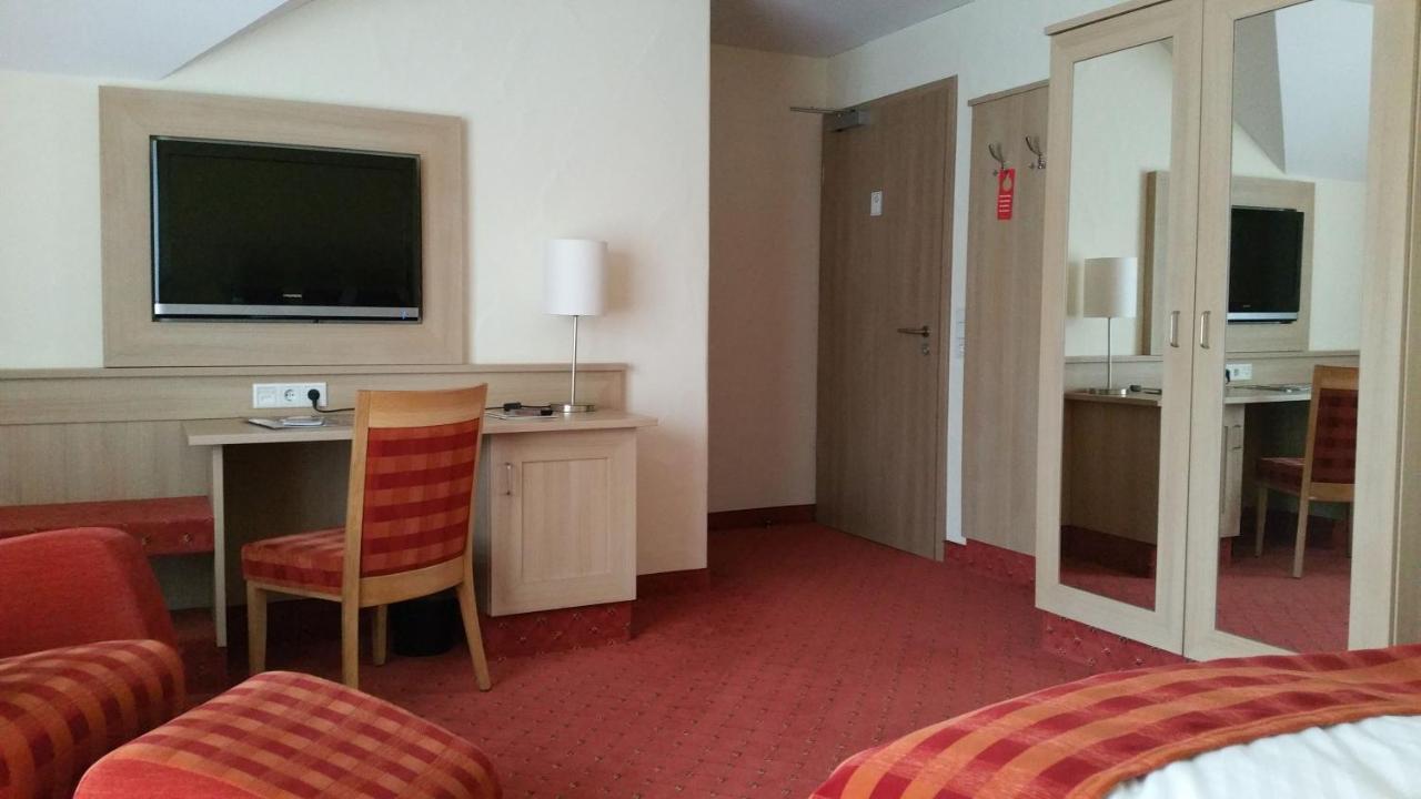 Land-Gut Hotel Zur Bruecke Garni Drolshagen Exteriör bild